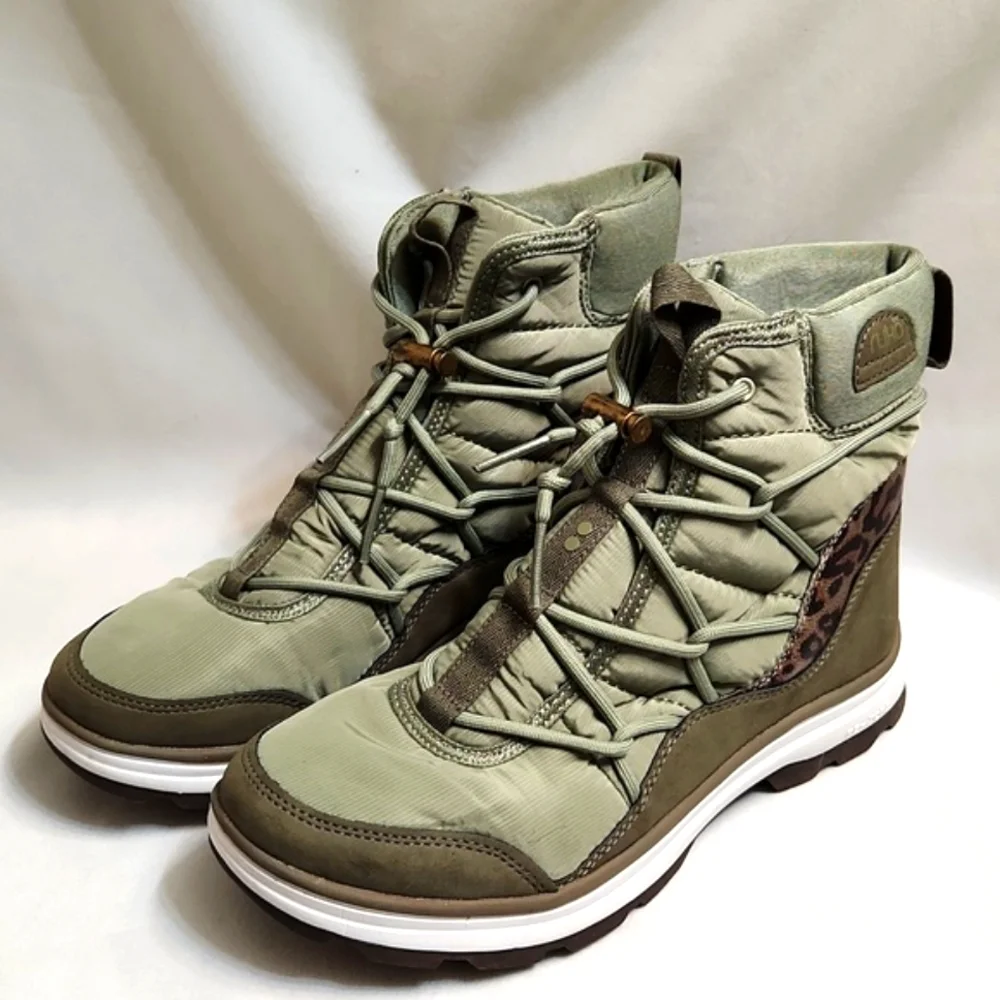 Ryka Water Repellent Bungee Brae Exotic Lace-up Animal Print boots (w size 7.5)
